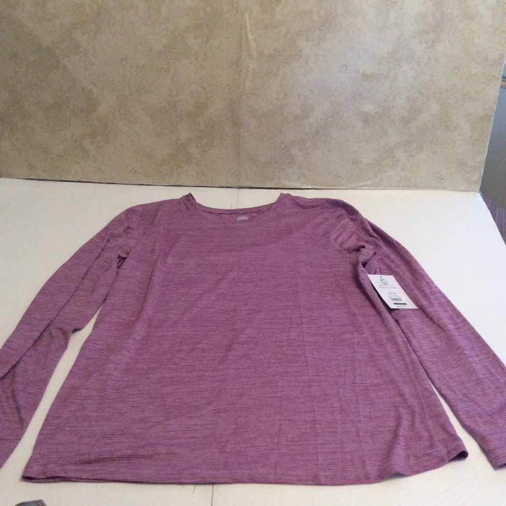 COPY - Athletic works women’s long sleeves T-shirt mm